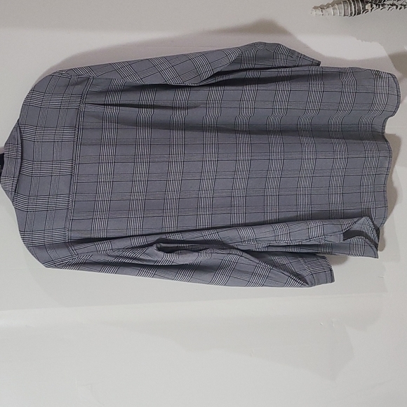 Grey Plaid Tunic • Plus Size • Size 1 - Picture 4 of 4